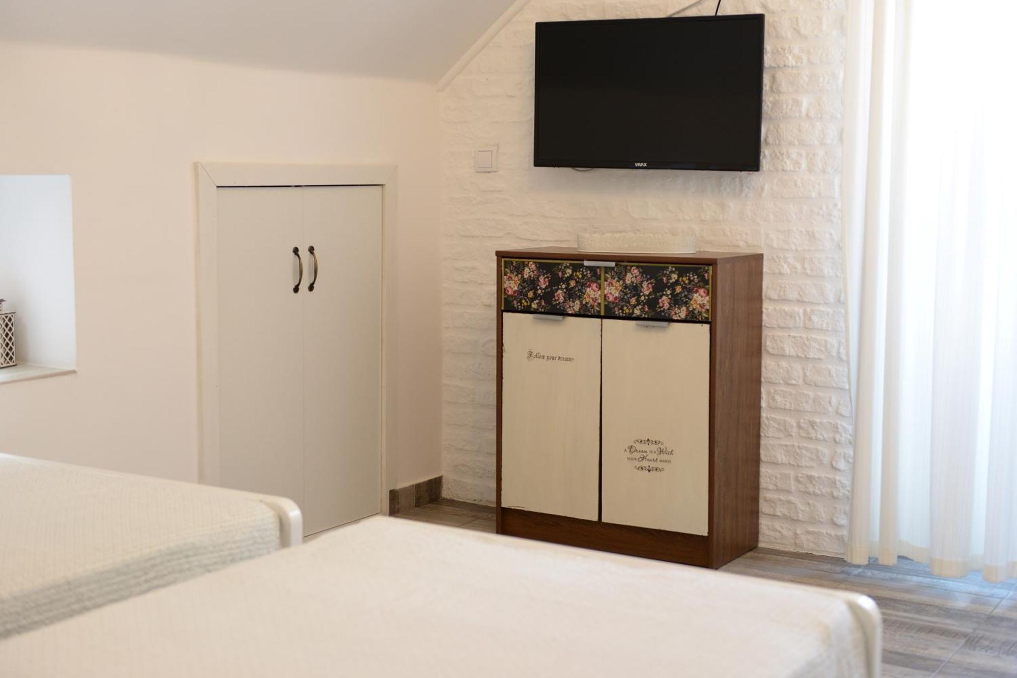 Apartments Idila Bela Crkva  Luaran gambar