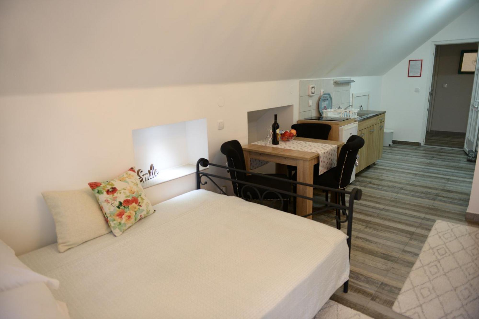 Apartments Idila Bela Crkva  Luaran gambar