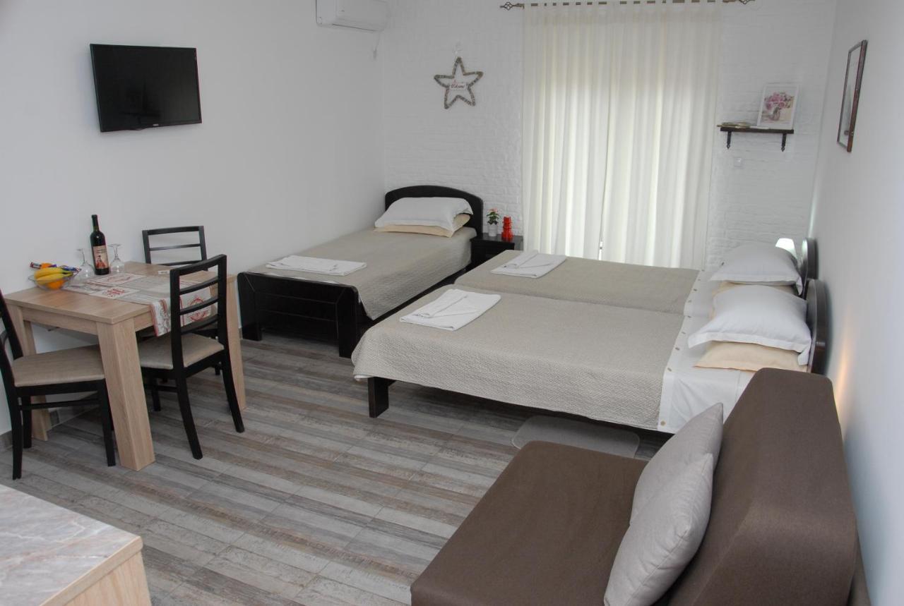 Apartments Idila Bela Crkva  Luaran gambar