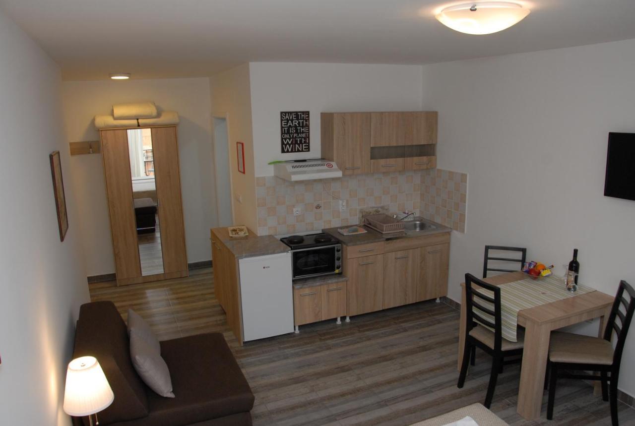 Apartments Idila Bela Crkva  Luaran gambar